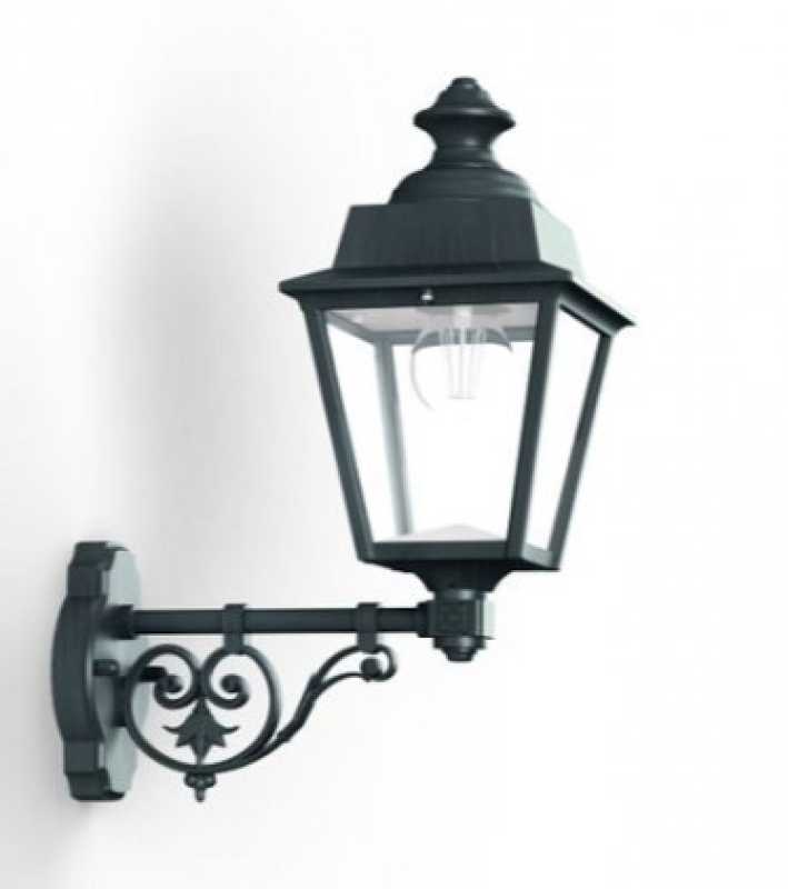 grüne Außenwandlampe antik